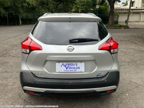 Nissan KICKS SV AUTOMTICO 2017/2018